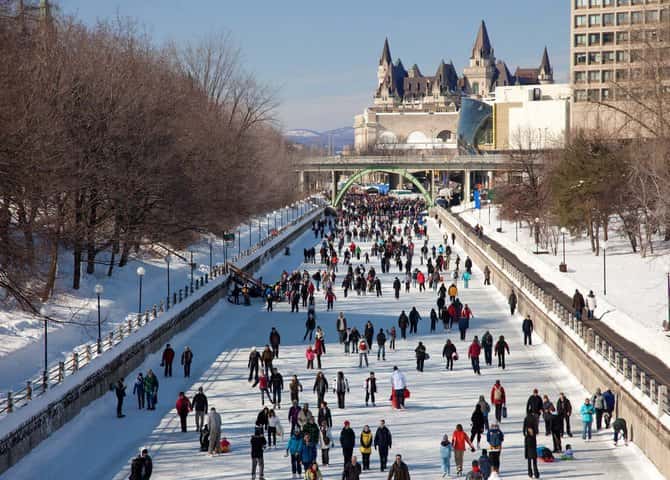 The Rideau Canal in Ottawa (©National Capital Commission) 